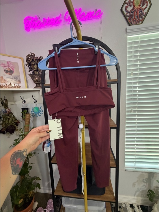 Wilo The Label Pants - Wilo The Label 2-Piece Double Layer Bra & Legging Set in Burgundy Size Med - NWT